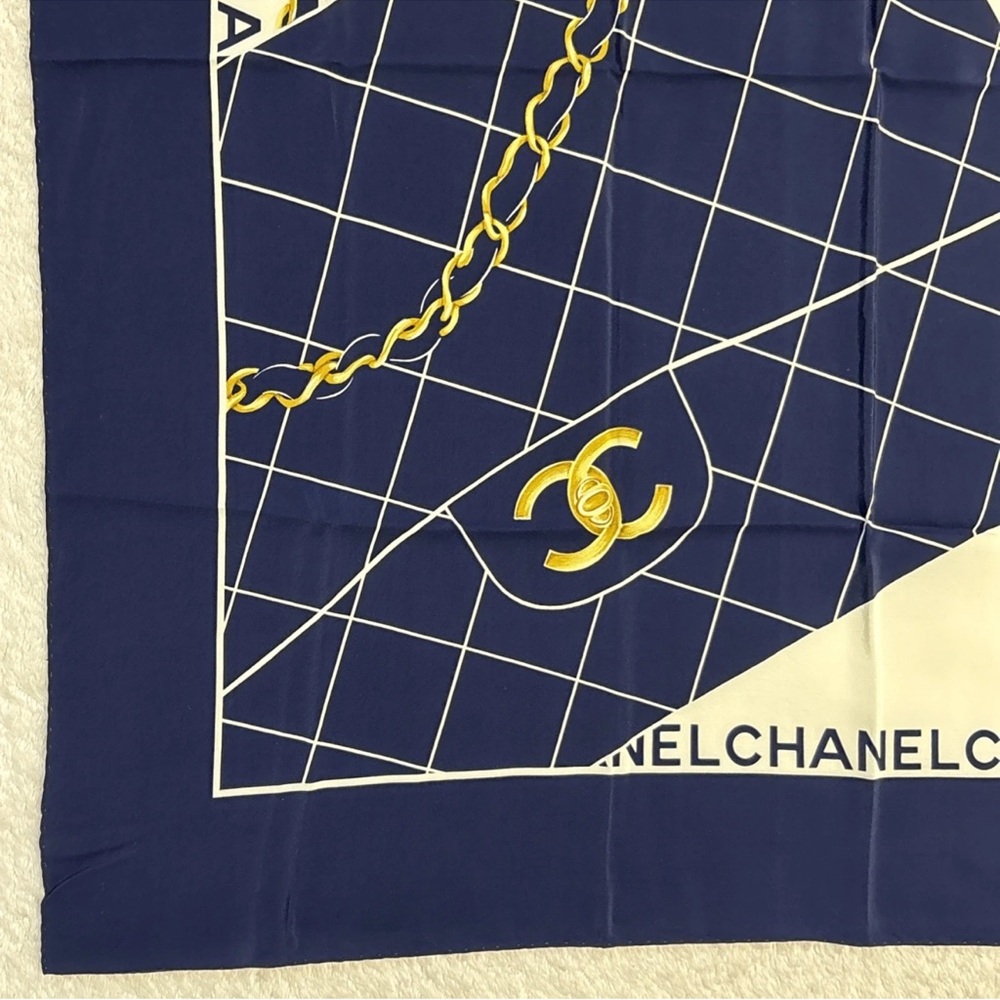 CHANEL Silk Scarf Gold Chain Matelasse Bag Logo Classic Elegant Italy - Picture 8 of 14